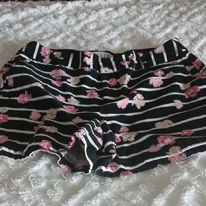 Elle Black and White Floral Shorts